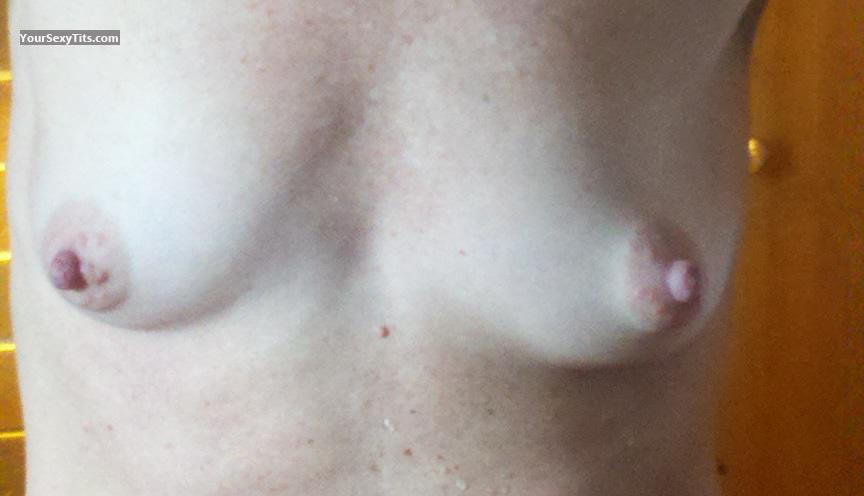 Tit Flash: Wife's Very Small Tits - Lisa Lou from United States
